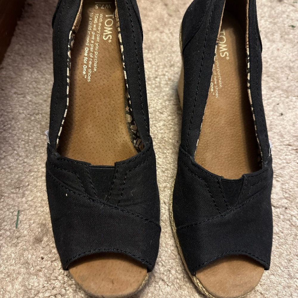 Toms wedges